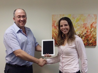 נטלי קמיל זוכה ב-iPad2 נטלי קמיל זוכה ב-iPad2 בהגרלת HRus