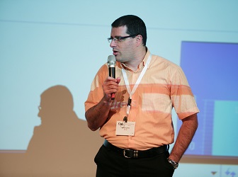 איתן שושן כנס ההדרכה דיבייט