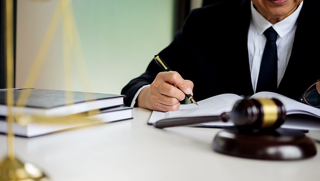 דיני עבודה - חוזה העסקה