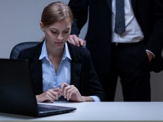 הצעת החוק להכרה בפגיעה מינית בעבודה כתאונת עבודה עדיין בשלב הטרומי הטרדה מינית במקום העבודה