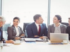 כיצד להתמודד עם אנשים שמפריעים בפגישה הפרעה בפגישות