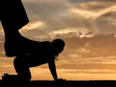 פיצוי 80 אלף שקל בגלל התעמרות: המעסיק ניסה לגרום לעובד להתפטר