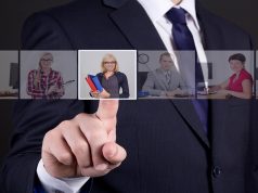 האם העובדים צריכים לאשר בקשות חברות מלקוחות בפייסבוק? חברות עם לקוחות בפייסבוק