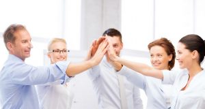 מהם סודות ההצלחה של 3 ענקיות שעברו למבנה ארגוני שטוח