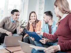 איך הפקת תובנות מניתוח נתונים יכולה לשפר את חווית העובד