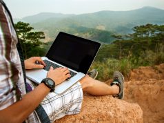 למה חשוב שעובדים לא יעבדו בעת החופשה עובדים במהלך החופשה