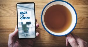 המחיר של חזרה למשרד ל-4-5 ימים בשבוע, בישראל ובמדינות מערביות