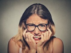 איך לעודד עובד בחרדה משתקת מכישלון, להסכים לקידום ולאחריות נוספת