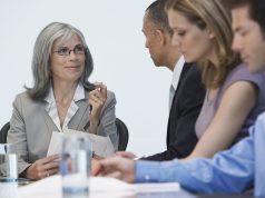 הנכס הכלכלי שארגונים מפסידים כשהם פוסלים מועמדים מבוגרים