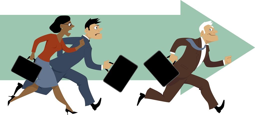 מבוגרים - עובדים מבוגרים משיגים את הצעירים