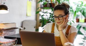 10 שלבים ליצירת חוויית עובד חיובית לעובדים מרחוק