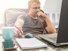 5 הבדלים בין המאפיינים הבסיסים של עובדים מהבית לעובדים מהמשרד