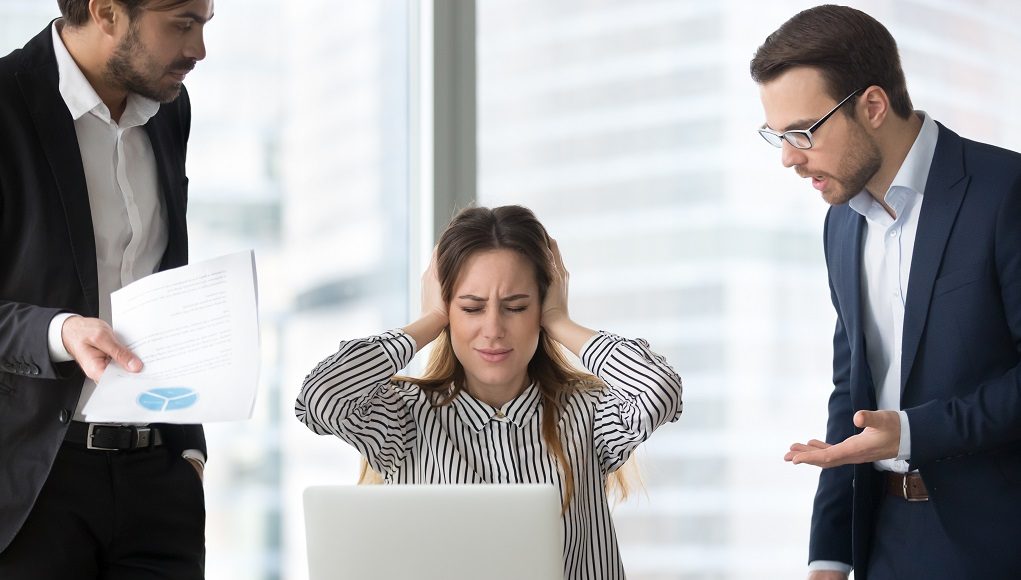 עובד לא רוצה לשמוע תלונות