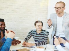 כיצד להיות פעיל יותר בפגישות עבודה להיות פעיל בפגישות עבודה