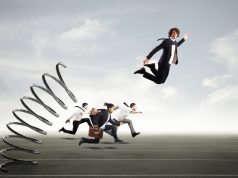 נזקים כתוצאה מקידום עובד בעל ותק מינימלי למנהל של עובדים ותיקים יותר