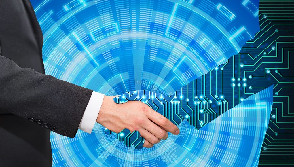 רובוט מומ רובוט אדם