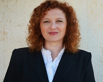יוליה ריינשמידט, מנהלת אקדמית